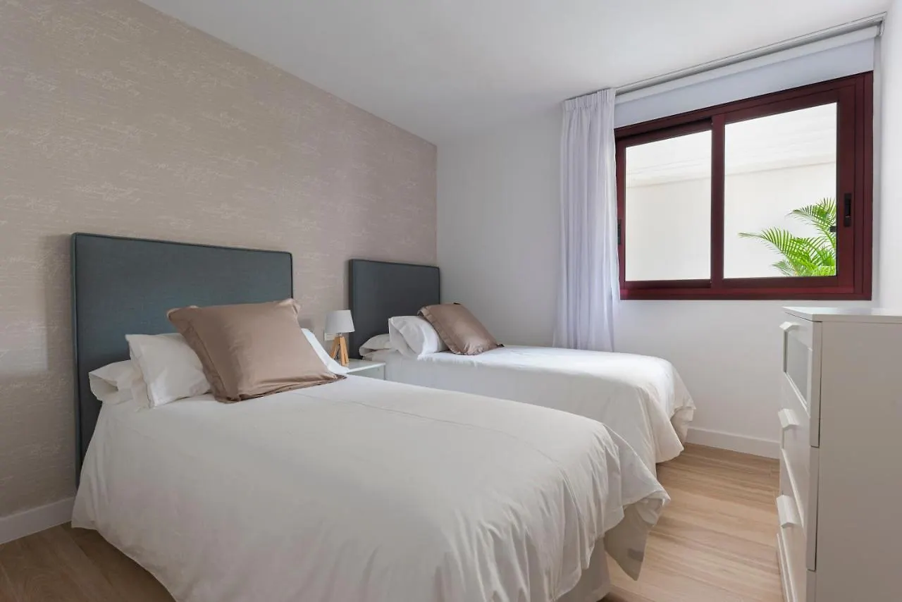 The Terraces Luxury Penthouses, 1D Santa Cruz de Tenerife 0*,  Spain